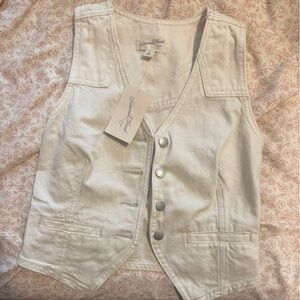 Universal Thread Cream Fabric